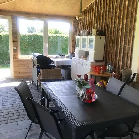 Dom Nad Jeziorem Holiday home Rokity (Pomerania)