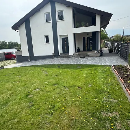 Semesterbostad Dom Nad Jeziorem