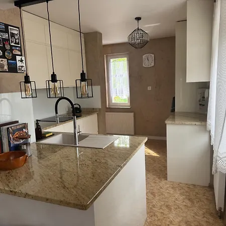 Semesterbostad Dom Nad Jeziorem *