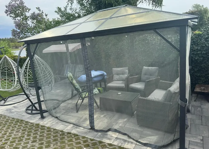 Dom Nad Jeziorem Rokity (Pomerania)