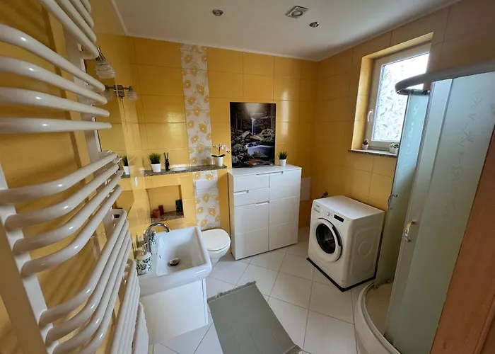 Dom Nad Jeziorem * Rokity (Pomerania)