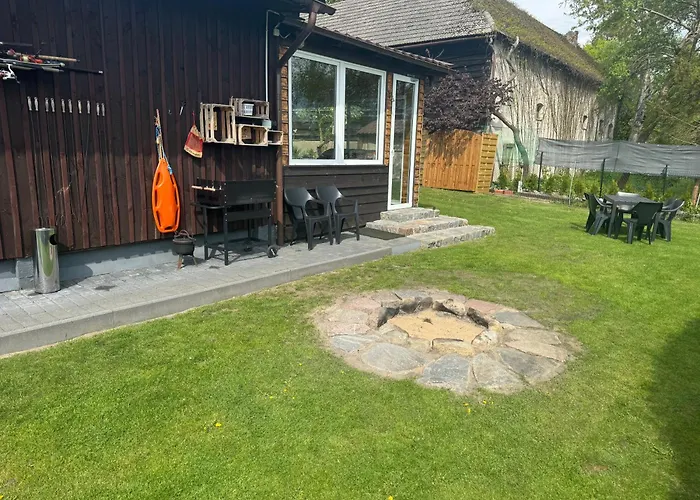 Dom Nad Jeziorem 度假居 Rokity (Pomerania)